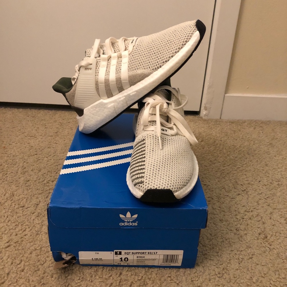 Adidas Eqt 93/17 in Cream/Olive